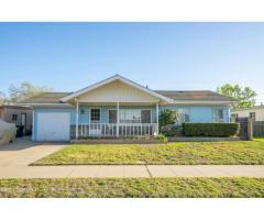 Home For Sale in Santa Maria