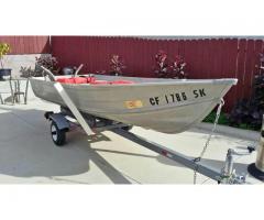 Aluminum Seaking boat 12’ clean in and out with trailer.. always covered. Pink slip available
